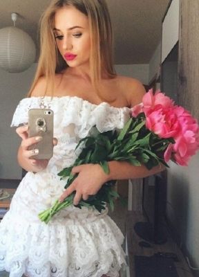 Дарья — минет в машине, тел. 8 499 581-69-42