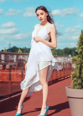 Заказать секс от 4500 руб. в час, 8 495 569-60-47 (Инди, 27 лет)