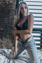 Развратная шлюха Элиз