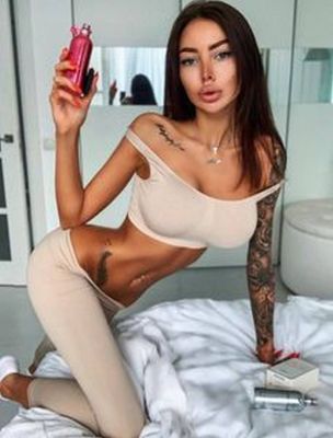 Катя — проститутка с большой грудью, от 2000 руб. в час