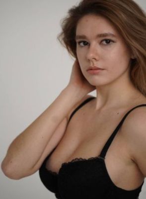 зрелая инди Кая, принимает круглосуточно