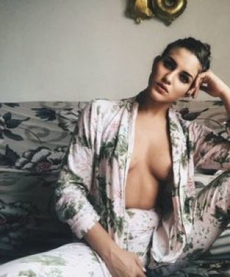 Мэри — проститутка с большими формами, 20 лет