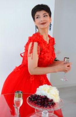Снять девушку на ночь (Адель, от 3000 руб. в час)