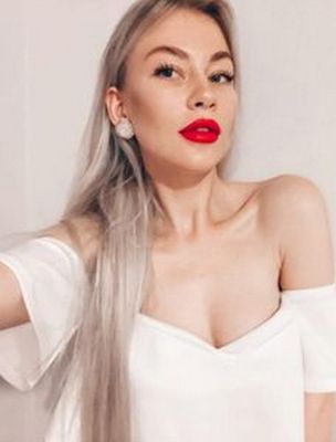 сексуальная негритянка Карина, закажите онлайн
